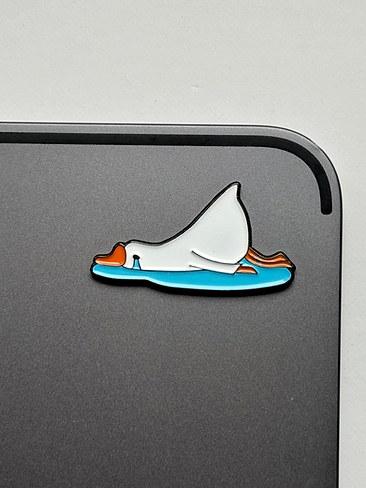 SADA mobile pin: Crying duck