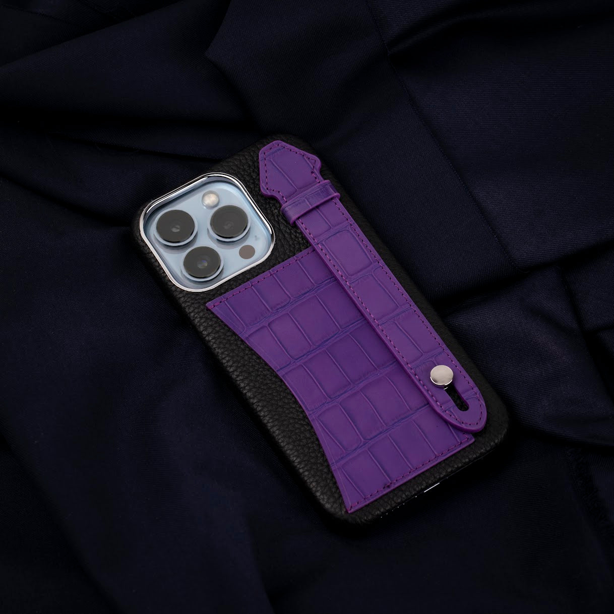 GLANCES: phone case-Embossed crocodile lavender