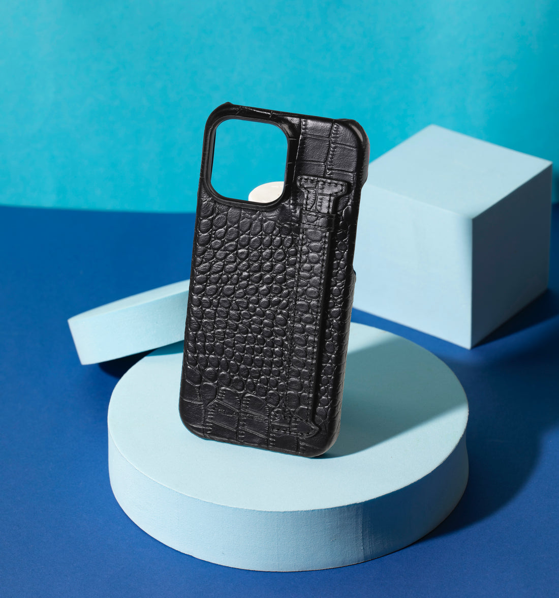 GLANCES: phone case-embossed black crocodile