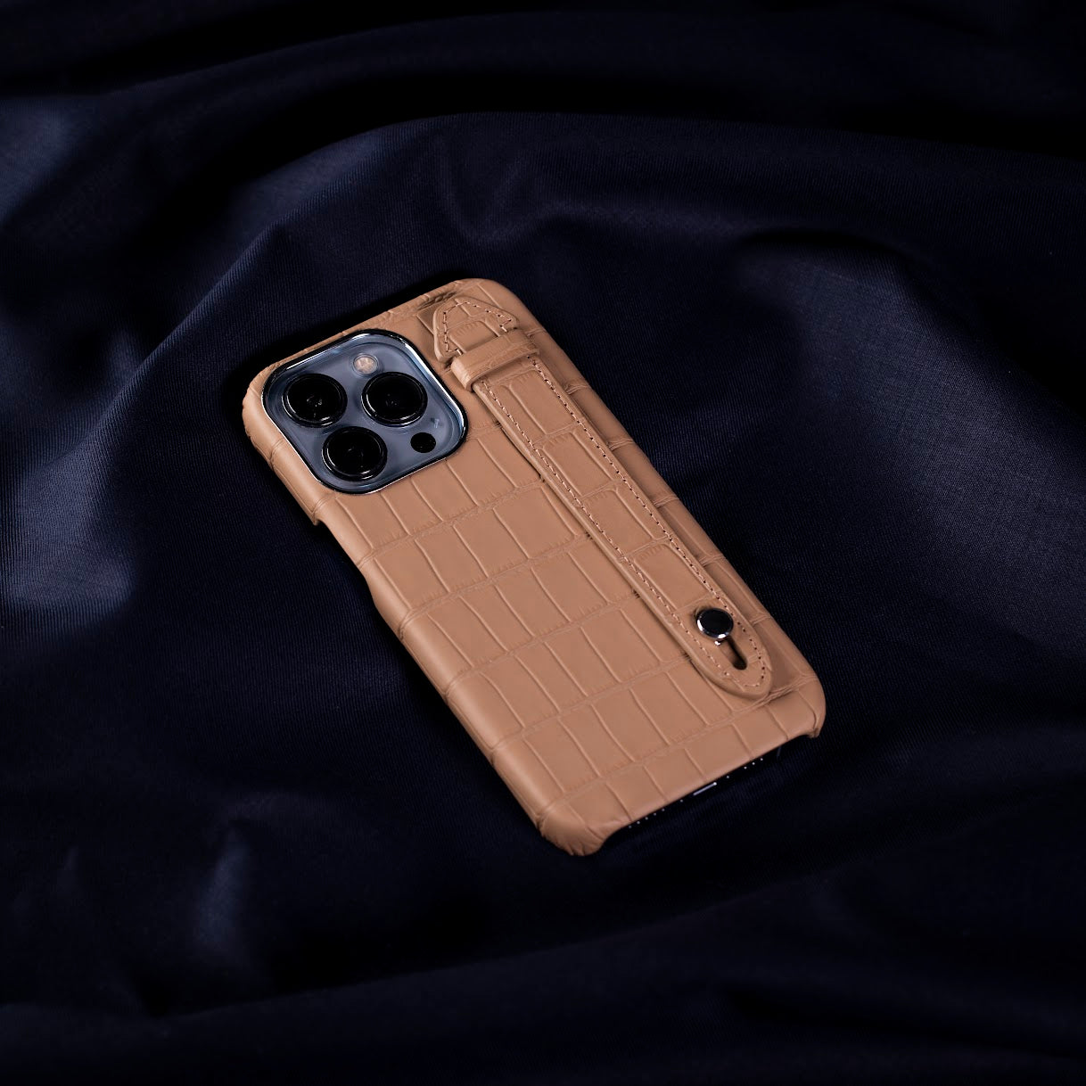 GLANCES: phone case-Brown with strap