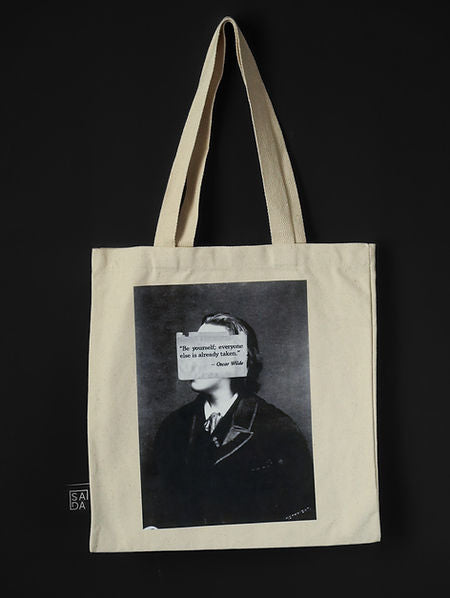 SADA classic tote-Oscar Wilde qoute(offwhite)