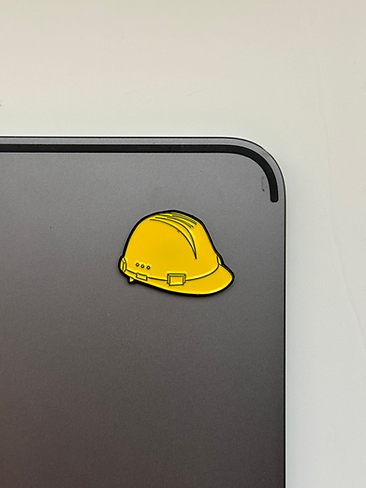 SADA mobile pin: Engineer hat