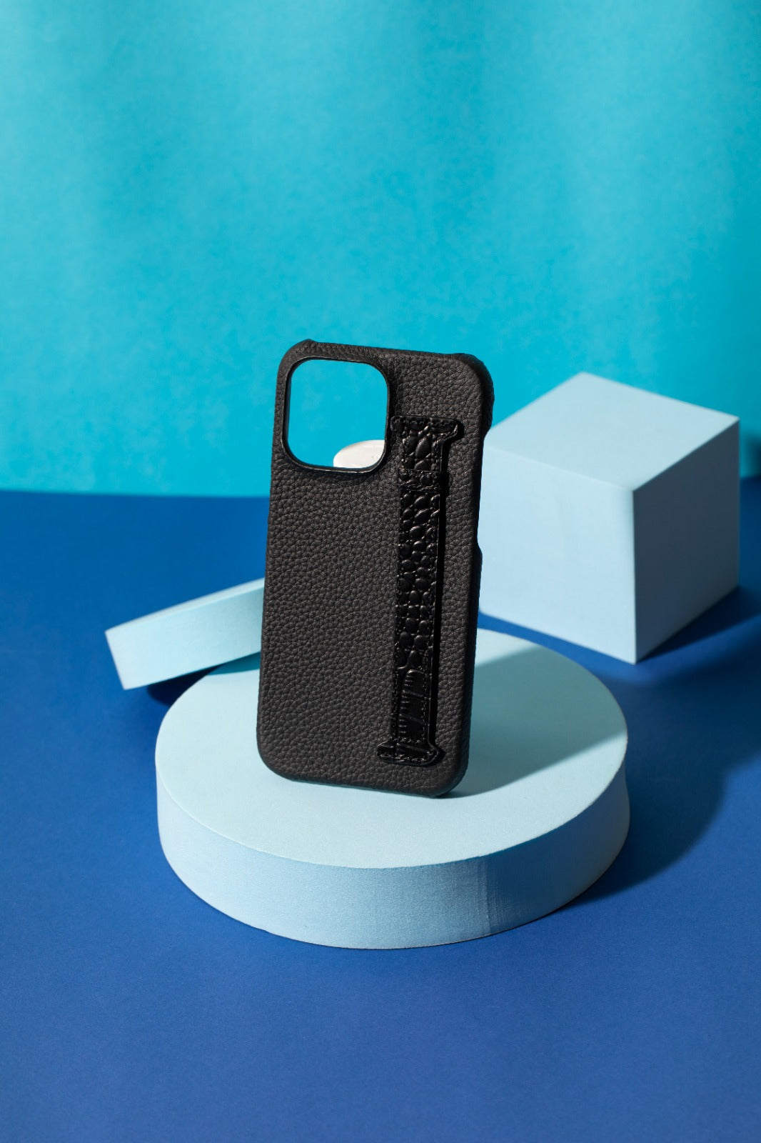 GLANCES: phone case-Black Togo Black croc strap